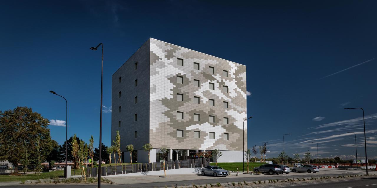 Hotel The Cube Fidenza Kültér fotó